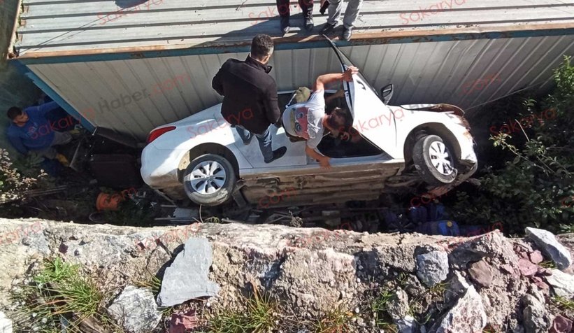 İstinat duvarından aşağı düştü