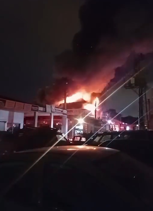 isyeri-alev-alev-yandi-artvin-sanayide-yangin-alarmivvditefkvg