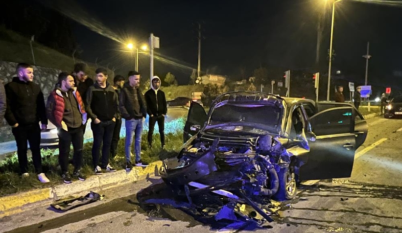 iyi-parti-sakarya-yonetiminden-iki-kisi-kaza-gecirdiovaxdvzpky
