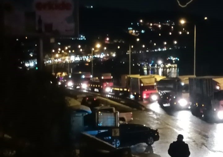 İzmit yolu kapandı