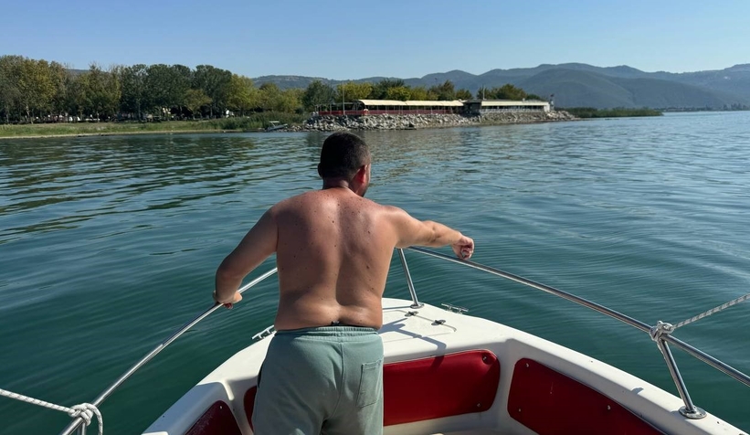 İznik Gölü'nde bulunan cisim merak konusu oldu