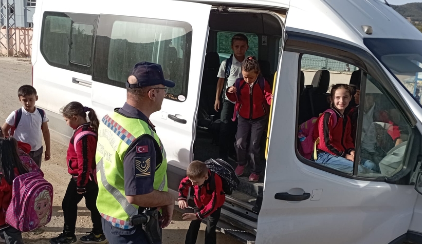 Jandarmadan öğrenci servislerine sıkı denetim