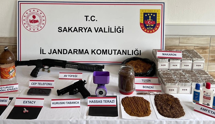 jandarmadan-uyusturucu-ve-kacakcilik-operasyonuq3rzczv6sl