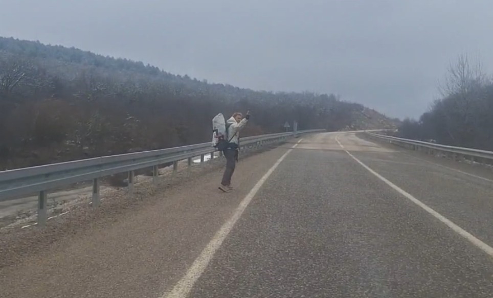 Japonya'ya ulaşmak için 6 aydır yürüyor