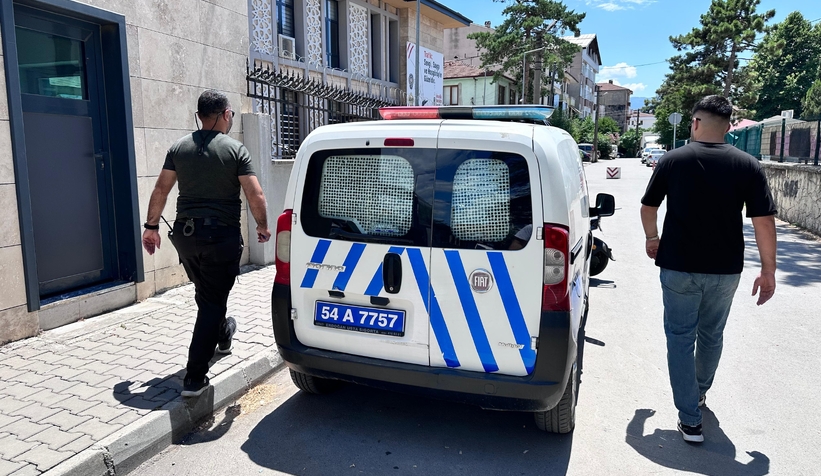 kacamadilar-polis-aranan-iki-hirsizi-yakaladiyvvdzg9qaf