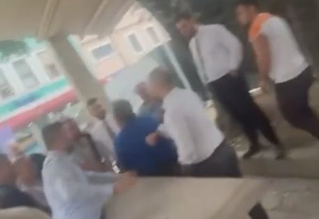 kadin-ciglik-atti-telefonundan-fotograflari-ciktik2u5skduyx