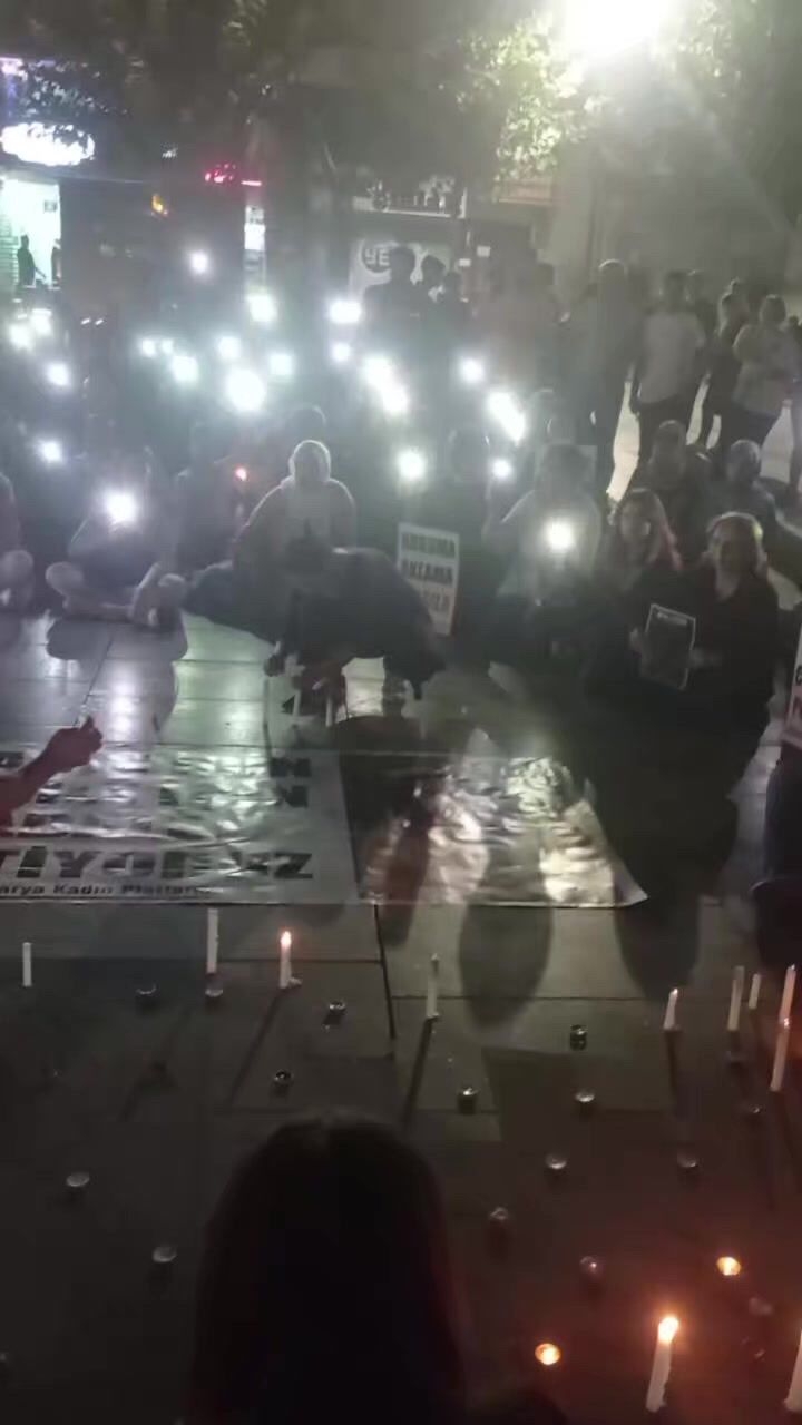 kadin-platformu-sehle-ve-narin-icin-sessiz-protesto-duzenledic1nrmwzzsg