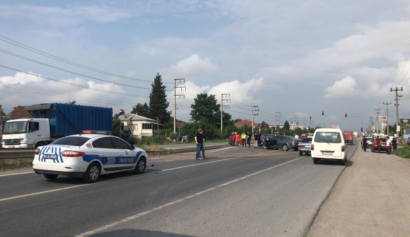 Kadın sürücü kazanın şokunu üzerinden atamadı