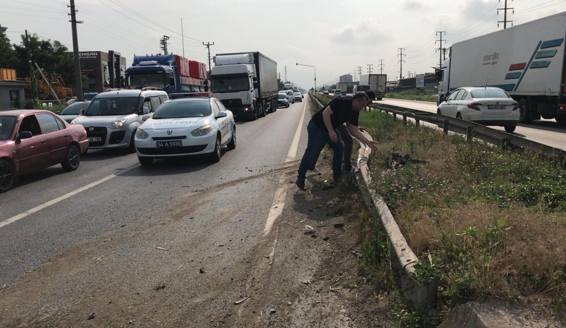 Kadın sürücü kazanın şokunu üzerinden atamadı