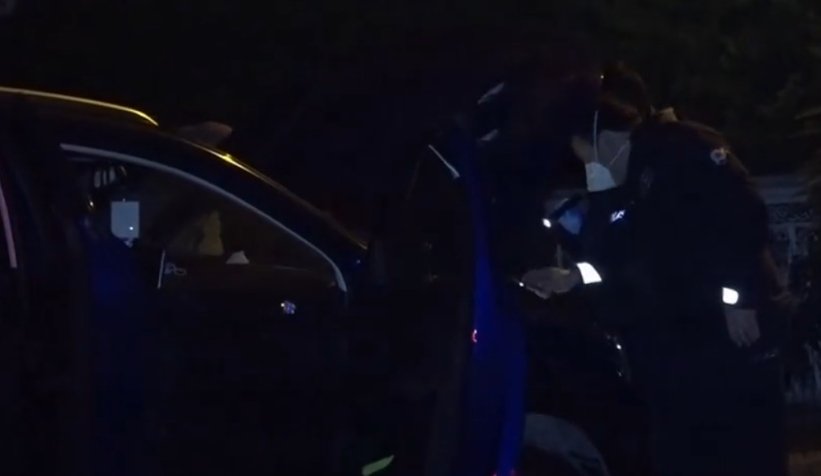 Kadının otomobili kurşun yağmuruna tutuldu