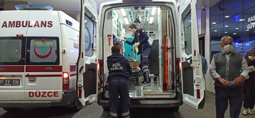 Kafa kafaya çarpıştılar: 6 yaralı