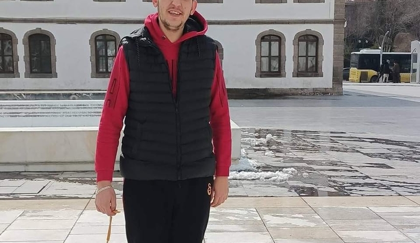 kagit-gibi-ezilen-kamyonda-agir-yaralanmisti-hayatini-kaybettiaui0wjc4dk