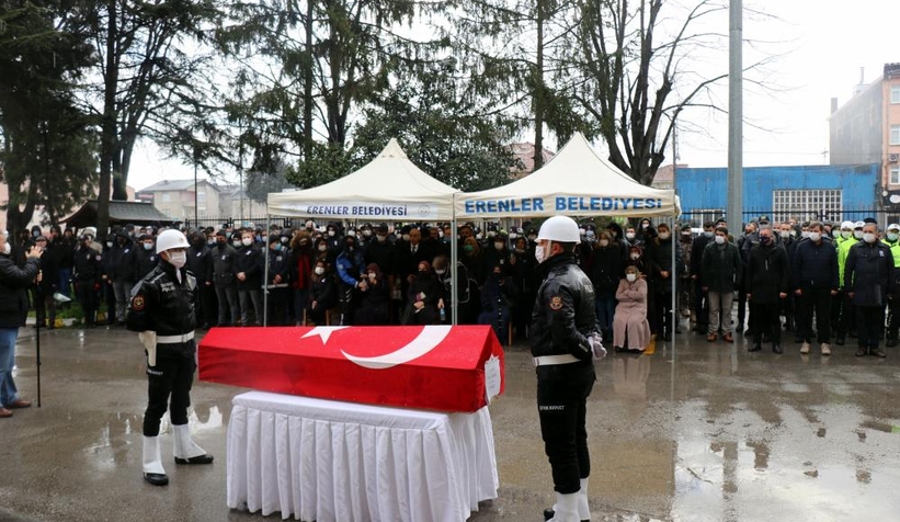 kalbine-yenik-dusen-genc-polis-icin-toren-duzenlendimk1satrybj