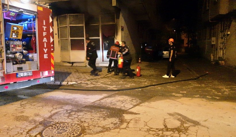 Kaldığı işyerini ateşe verdi