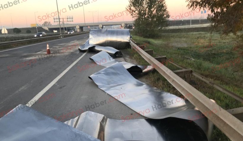 Kamyon otomobili biçti: 3 yaralı