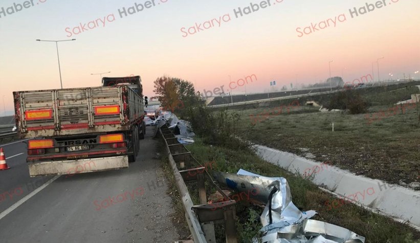 Kamyon otomobili biçti: 3 yaralı