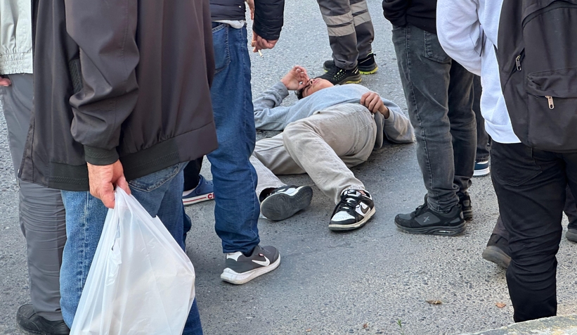 Kamyonet ile motosiklet çarpıştı: 2 yaralı