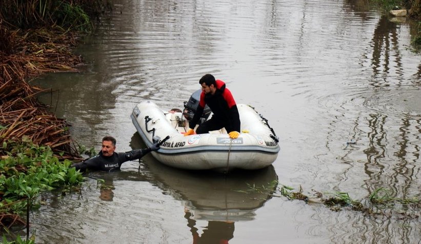 Kan donduran cinayette Çark Deresi didik didik aranıyor