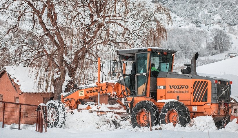 Kapalı 67 mahalle yolundan 49'u ulaşıma açıldı