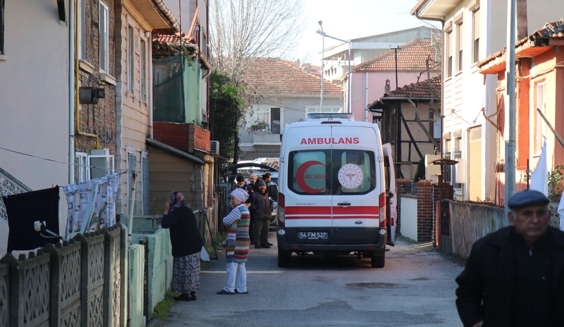 Kapıyı açmayınca eve girdiler, cesetle karşılaştılar