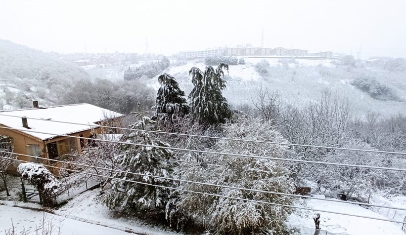 Kar geri döndü; Sakarya güne böyle uyandı