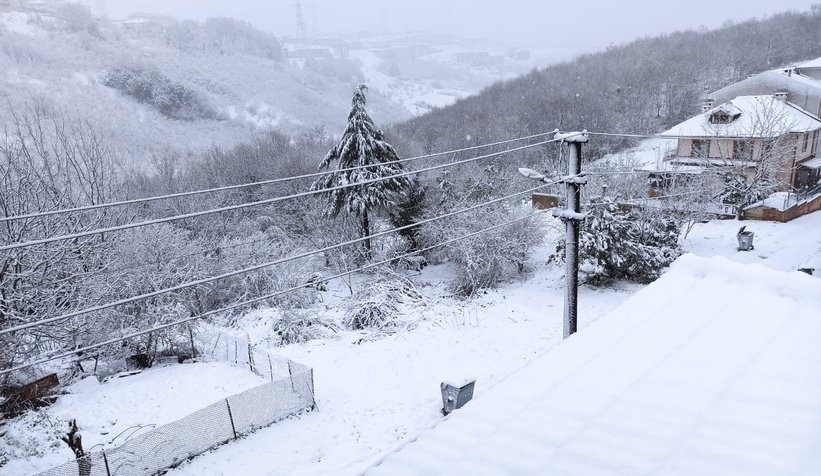 Kar geri döndü; Sakarya güne böyle uyandı
