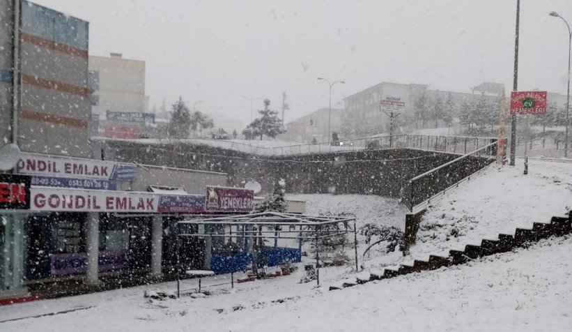 Kar geri döndü; Sakarya güne böyle uyandı