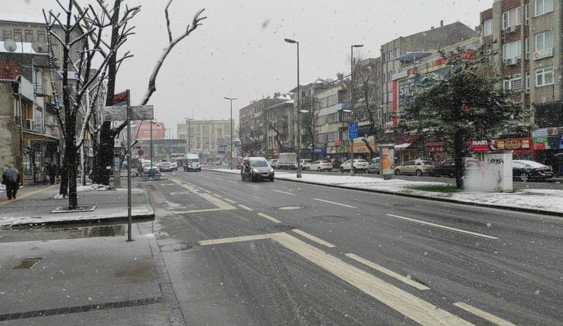 Kar geri döndü; Sakarya güne böyle uyandı