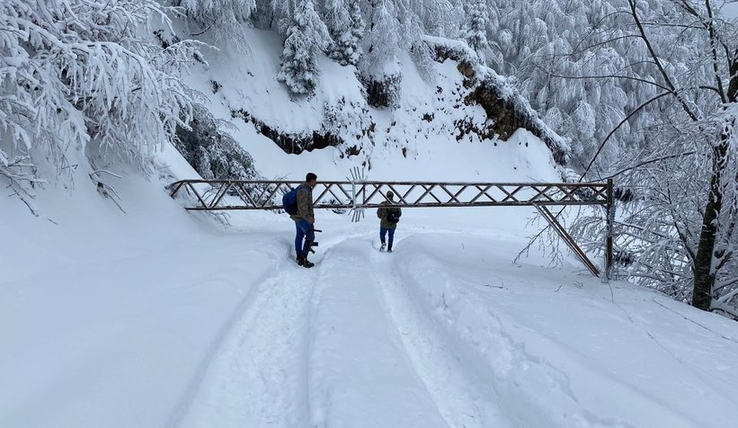 Kar Keremali yolunu kapadı