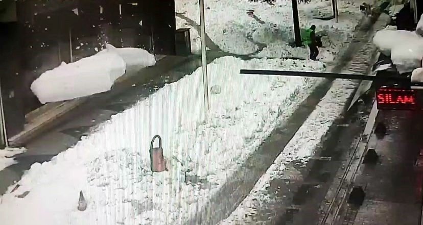 Kar kütlesi böyle düştü