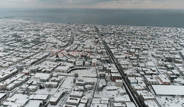 Kar ve denizin buluşması havadan görüntülendi