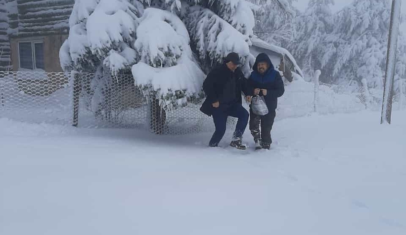 Kar yağdı yaylalara akın ettiler