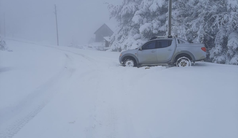 Kar yağdı yaylalara akın ettiler