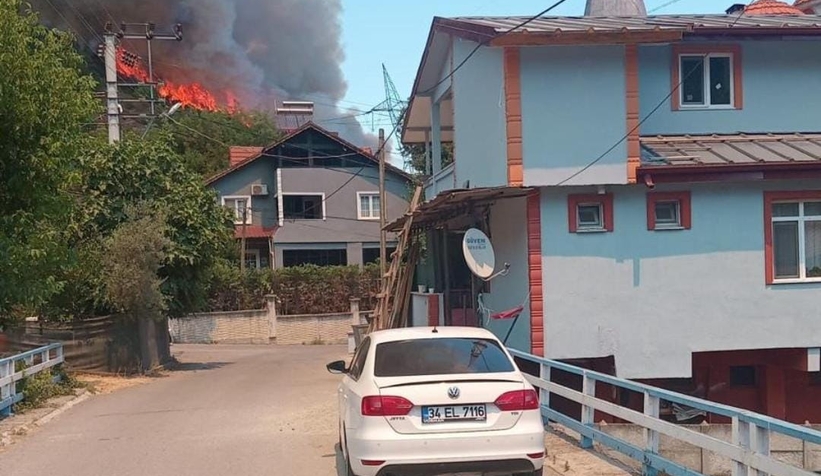 Karaçam'da orman yangını