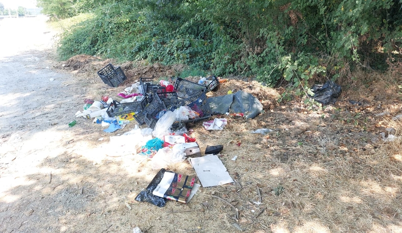 Karacasu Caddesi’nde Görülen Çirkin Manzara: Yangın Riski Her An Kapıda!