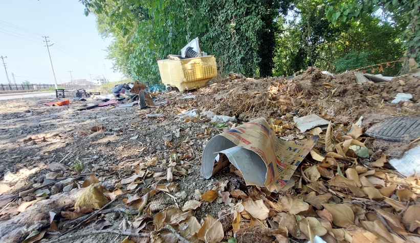Karacasu Caddesi’nde Görülen Çirkin Manzara: Yangın Riski Her An Kapıda!