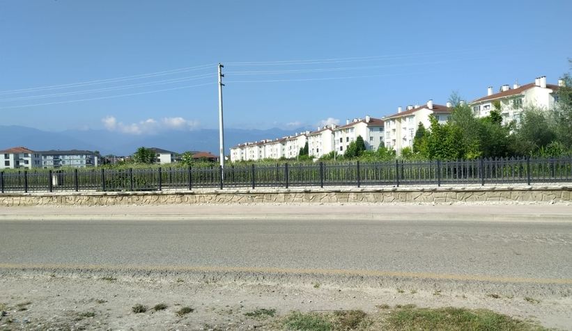 karacasu-deresi-kenarindaki-duvari-kirdilart3romwzhbw