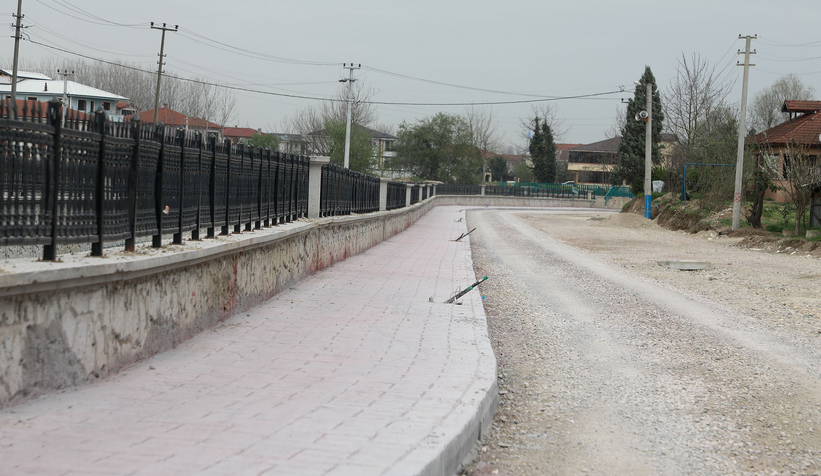 karacasunun-yeni-cadde-ve-yasam-alani-hizla-tamamlaniyortvpkdza5qk