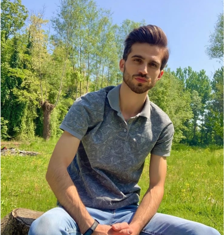 Karadenizde yüzen Akyazılı gençlerden biri boğuldu, diğeri kayıp