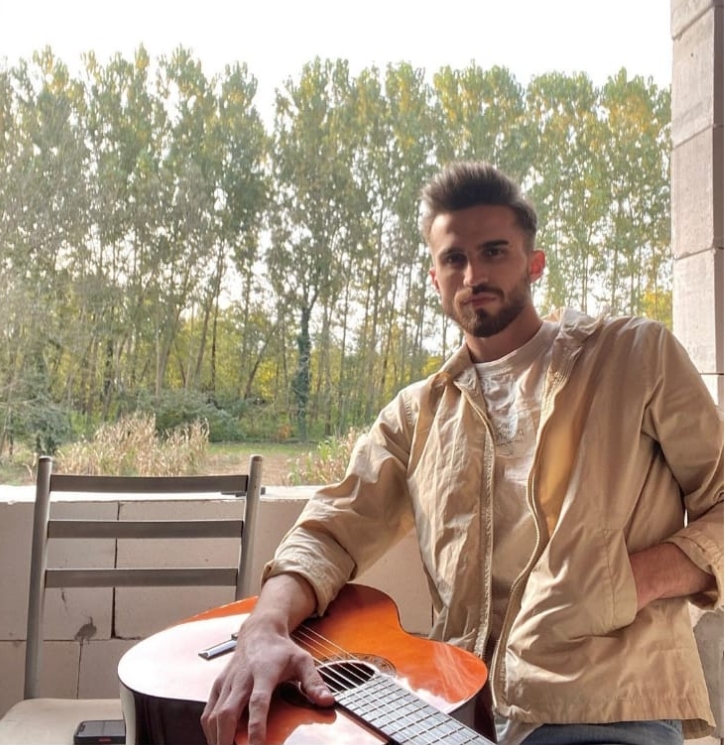 Karadenizde yüzen Akyazılı gençlerden biri boğuldu, diğeri kayıp