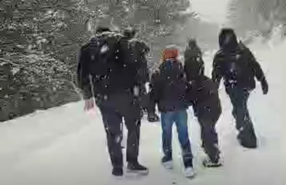 Karagöl Yaylası'nda mahsur kalanlar kurtarıldı