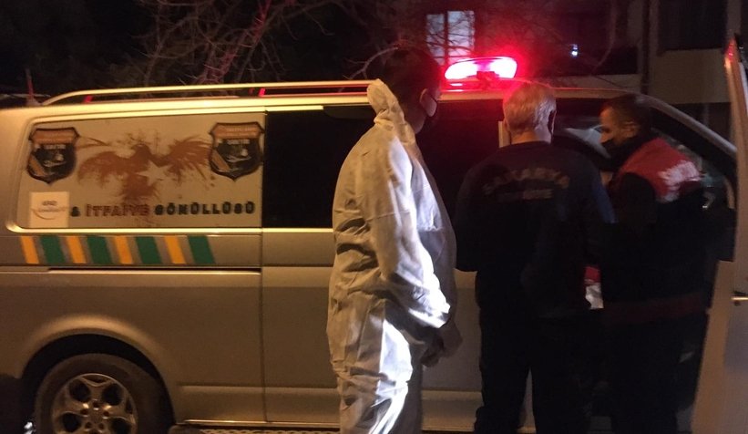 Karantinaydı, odada mahsur kaldı