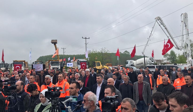 karapurcek-akyazi-karayolunun-temeli-atildib09gekdpyx