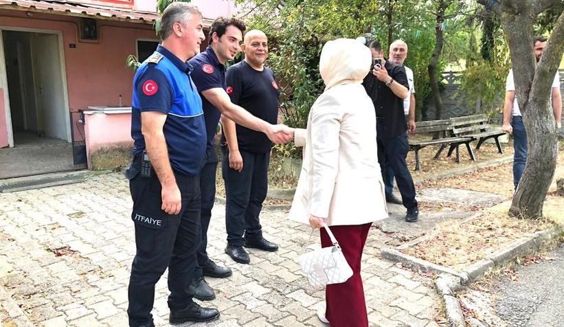 karapurcek-itfaiyesini-ziyaret-ettilerszfldkpvqk