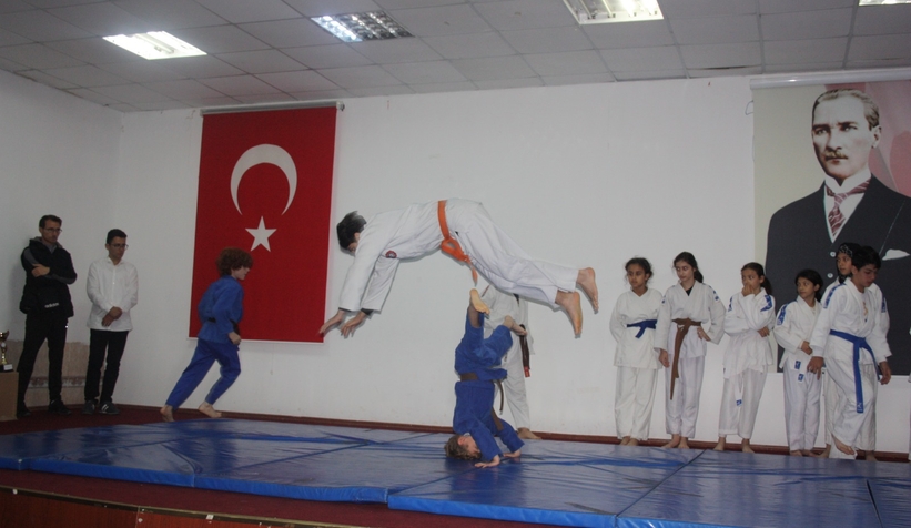 Karapürçek'te 19 Mayıs coşkusu