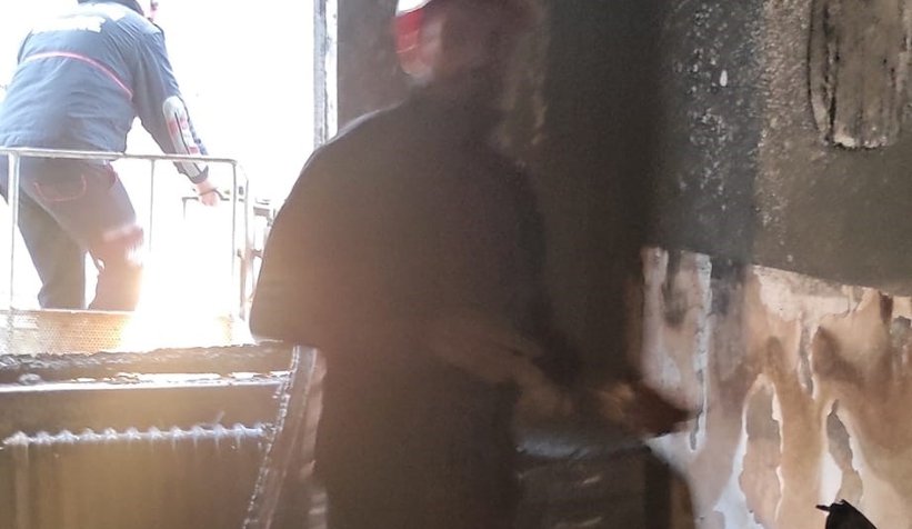 Karapürçek'te okulda yangın çıktı