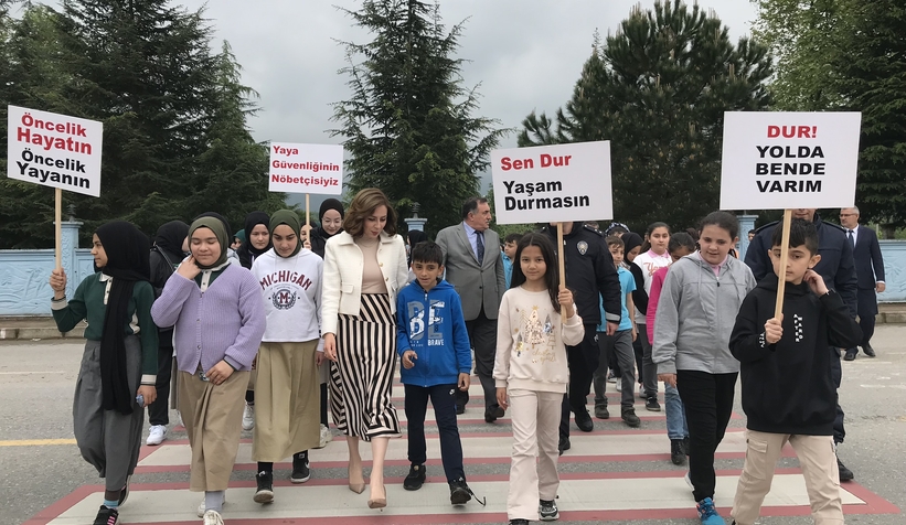 Karapürçek'te trafik haftası kapsamında etkinlik gerçekleştirildi