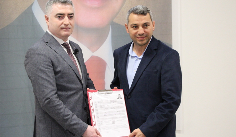 Karapürçek'te Ümit Bodur aday adaylığı başvurusunu yaptı