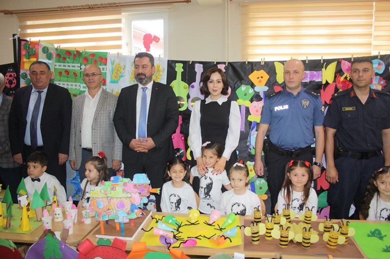 Karapürçek'te yıl sonu sergisi düzenlendi