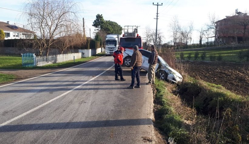 Karapürçek yolunda kaza: 2 yaralı